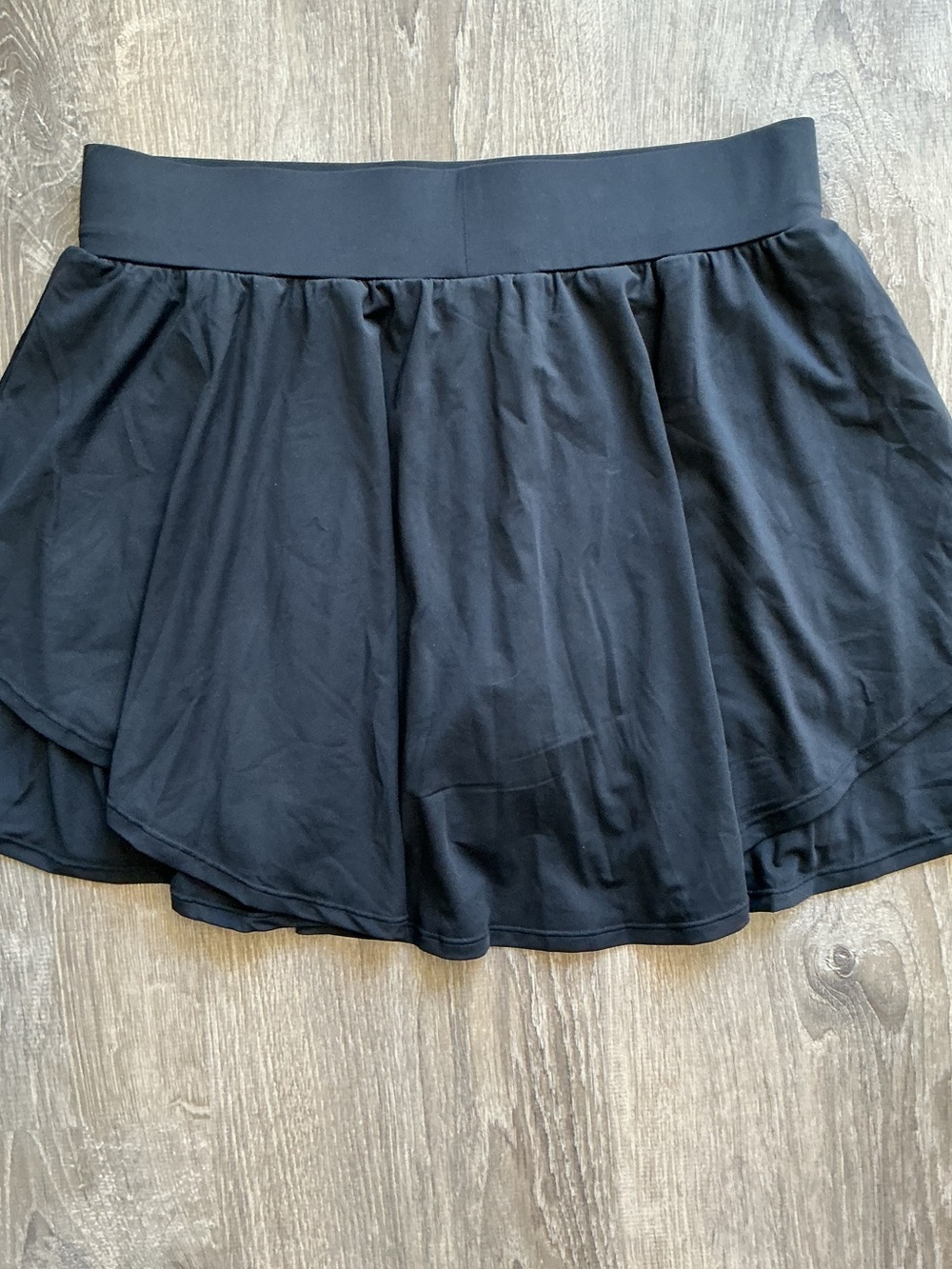 NWT iuga Black Layered Silky Activewear Flared Skirt - Picture 7 of 10